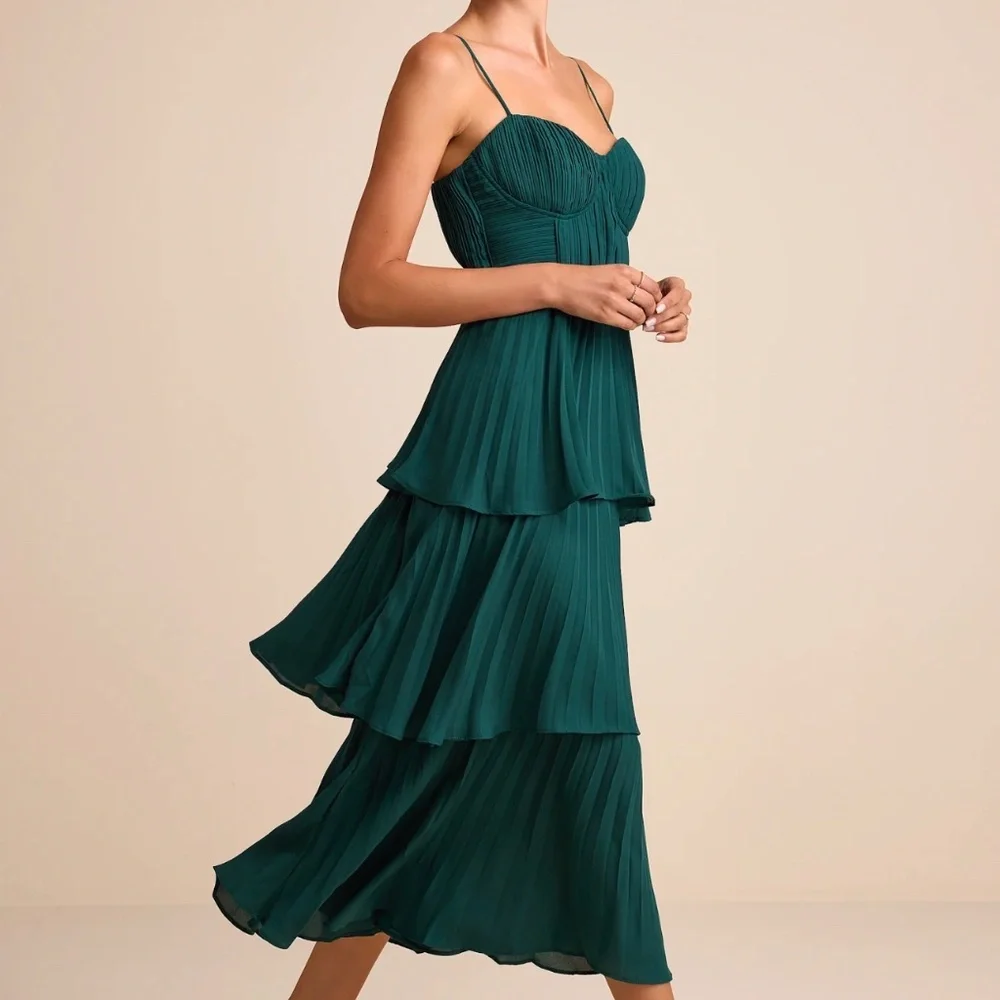 NWT- Cascading Crush Emerald Tiered Bustier Midi Dress Green - Size L - Picture 2 of 7